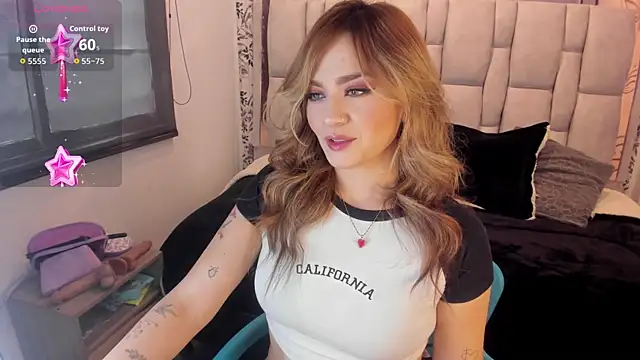 KataHot  online show from October 2025 08:22:01 PM