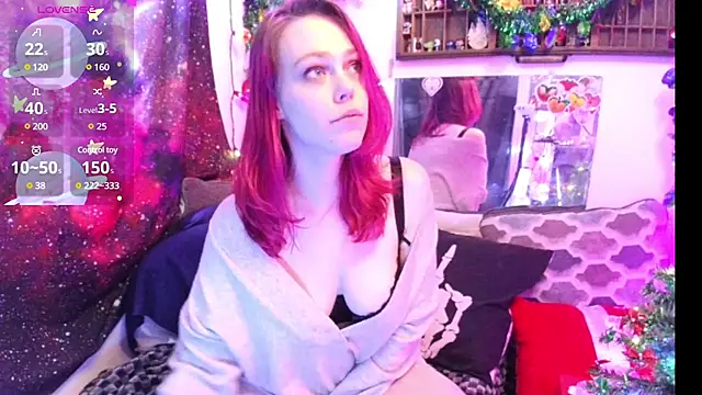 EverlyEster online show from December 2024 11:23:02 AM