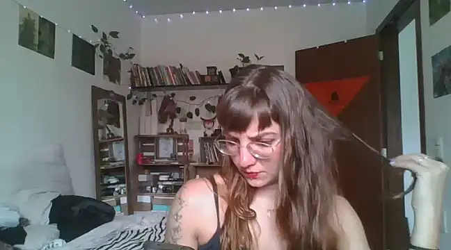Snapshot of SweetyBabyDemon chatting on December 2024 01:17:01 PM SweetyBabyDemon online show from December 2024 01:17:01 PM