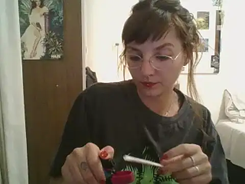 Snapshot of SweetyBabyDemon chatting on January 2025 02:01:01 AM SweetyBabyDemon online show from January 2025 02:01:01 AM