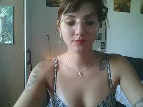 Snapshot of SweetyBabyDemon chatting on January 2025 05:33:01 PM SweetyBabyDemon online show from January 2025 05:33:01 PM