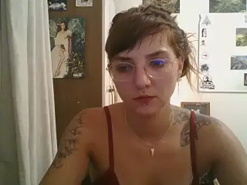 Snapshot of SweetyBabyDemon chatting on January 2025 11:19:01 PM SweetyBabyDemon online show from January 2025 11:19:01 PM