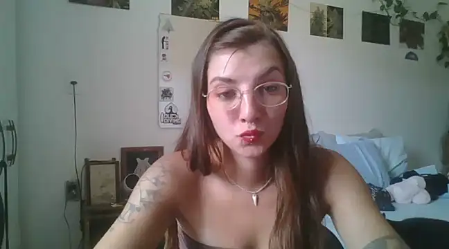 Snapshot of SweetyBabyDemon chatting on March 2025 01:07:02 PM SweetyBabyDemon online show from March 2025 01:07:02 PM