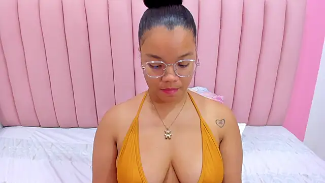 ISABELLA 020 online show from March 2025 12:45:01 PM