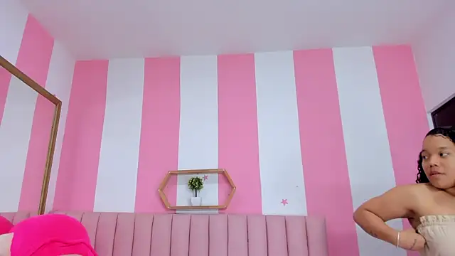 ISABELLA 020 online show from April 2026 07:58:02 PM