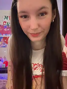 Snapshot of Heart_Ass chatting on December 2024 06:03:02 AM Heart Ass online show from December 2024 06:03:02 AM