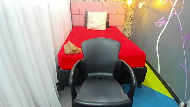 EmmaaEvans  online show from December 2024 02:59:02 PM