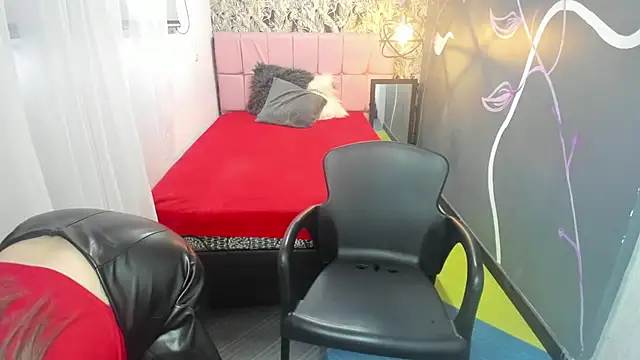 EmmaaEvans  online show from February 2025 12:03:02 PM