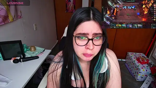 Vallolet Spencer online show from December 2024 10:10:02 PM