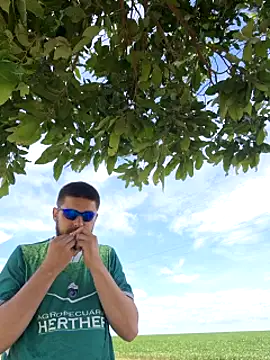 Dat1994 online show from December 2024 01:11:02 PM