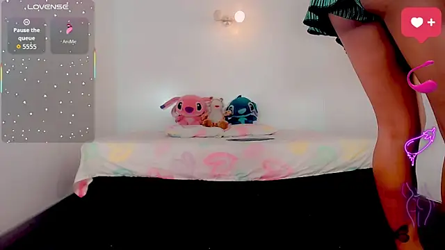  Riannagarcia  online show from March 2026 07:31:01 PM