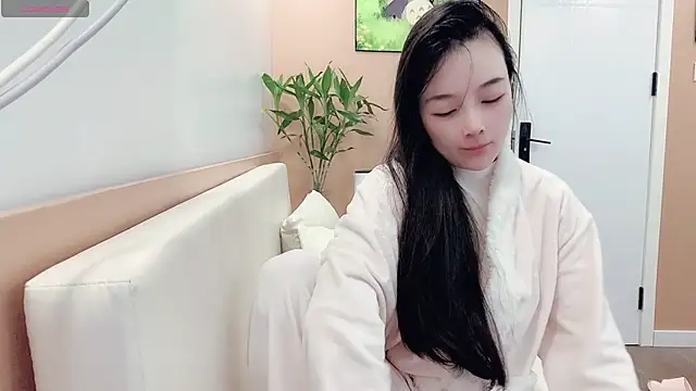 AKiKi711 online show from February 2026 04:41:01 AM