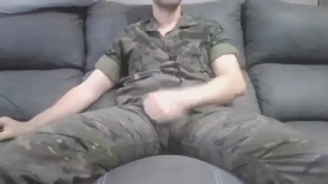 militar guapo online show from January 2026 08:52:01 AM