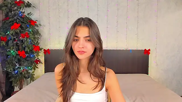 Snapshot of Milana_Crystal_ chatting on January 2025 11:14:01 AM Milana Crystal online show from January 2025 11:14:01 AM