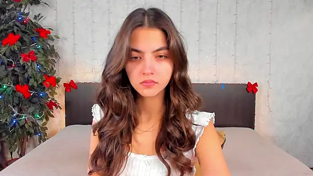 Snapshot of Milana_Crystal_ chatting on January 2025 08:09:02 AM Milana Crystal online show from January 2025 08:09:02 AM