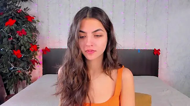 Snapshot of Milana_Crystal_ chatting on January 2025 08:19:02 AM Milana Crystal online show from January 2025 08:19:02 AM