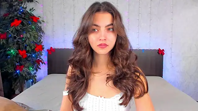 Snapshot of Milana_Crystal_ chatting on January 2025 08:25:01 AM Milana Crystal online show from January 2025 08:25:01 AM