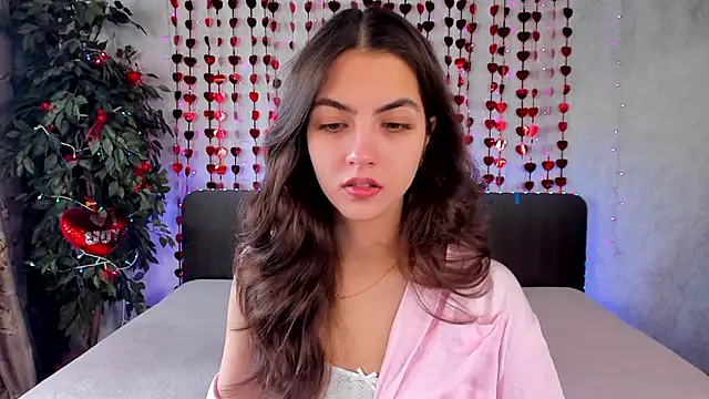 Snapshot of Milana_Crystal_ chatting on February 2025 08:20:01 AM Milana Crystal online show from February 2025 08:20:01 AM