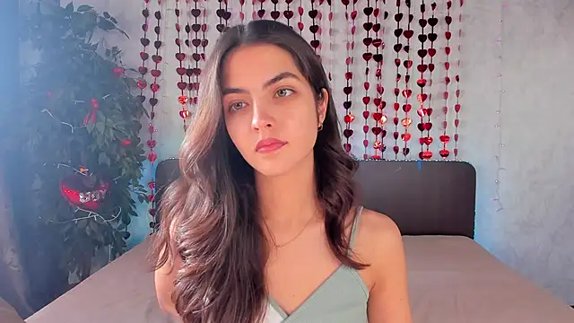 Snapshot of Milana_Crystal_ chatting on February 2025 11:28:02 AM Milana Crystal online show from February 2025 11:28:02 AM
