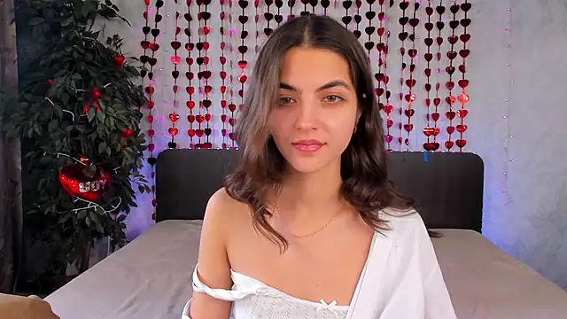 Snapshot of Milana_Crystal_ chatting on February 2025 11:20:01 AM Milana Crystal online show from February 2025 11:20:01 AM