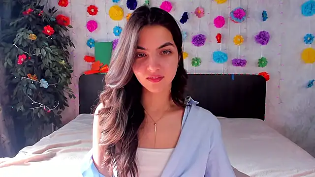 Snapshot of Milana_Crystal_ chatting on March 2025 08:14:01 AM Milana Crystal online show from March 2025 08:14:01 AM