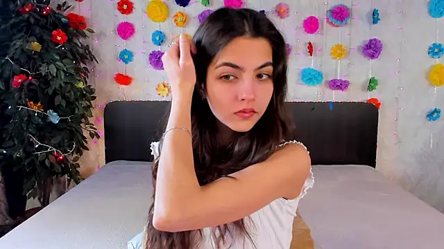 Snapshot of Milana_Crystal_ chatting on March 2025 08:20:02 AM Milana Crystal online show from March 2025 08:20:02 AM