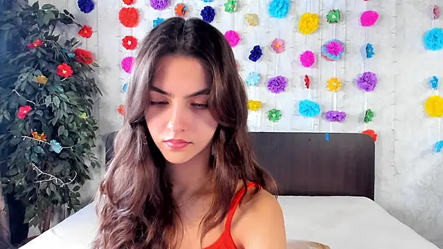 Snapshot of Milana_Crystal_ chatting on March 2025 08:06:01 AM Milana Crystal online show from March 2025 08:06:01 AM