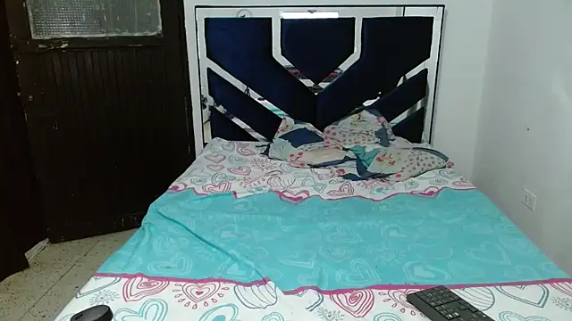 MiguelAngelxl online show from September 2025 09:31:02 PM