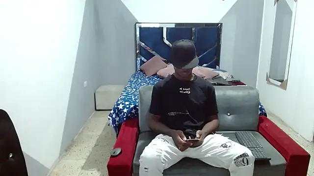 MiguelAngelxl online show from October 2025 05:19:01 AM