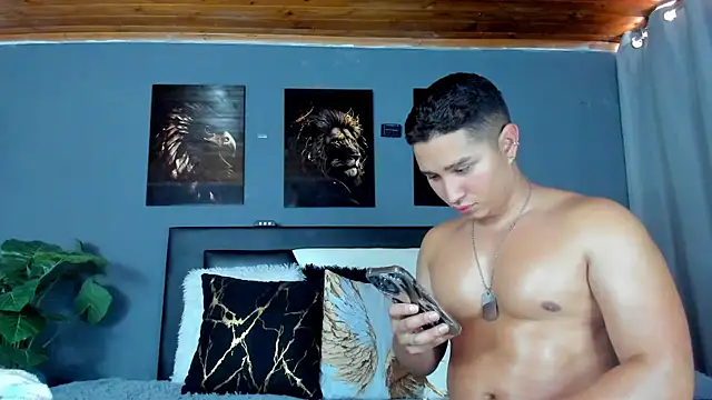 Snapshot of francesco_evan chatting on September 2025 08:14:01 PM francesco evan online show from September 2025 08:14:01 PM