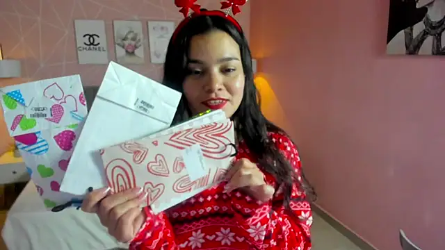 Snapshot of zara__sweet chatting on December 2024 12:33:02 PM zara sweet online show from December 2024 12:33:02 PM
