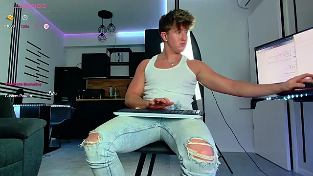 ChristianLevine  online show from January 2025 07:07:02 PM