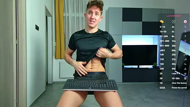 ChristianLevine  online show from September 2025 07:06:02 PM