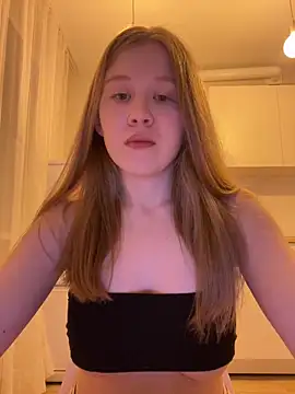 Eva Weyne online show from March 2026 08:45:02 PM