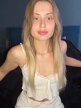 Sweet  Milly online show from December 2024 10:23:02 AM