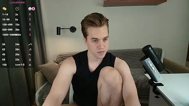 Snapshot of AustinButler chatting on December 2024 06:45:01 PM AustinButler online show from December 2024 06:45:01 PM