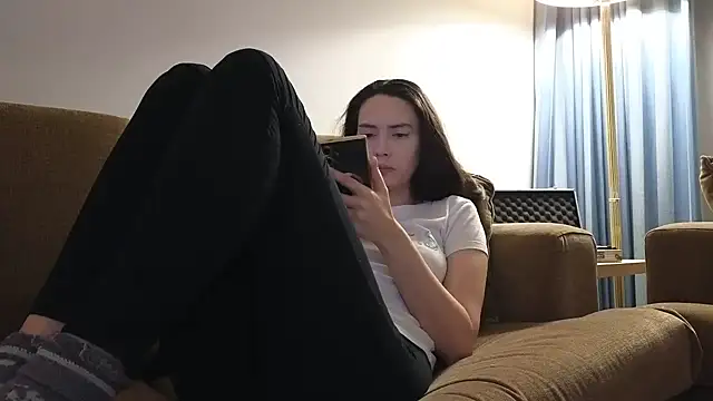 Mr-and-Mrs-Smith online show from January 2026 05:04:01 PM