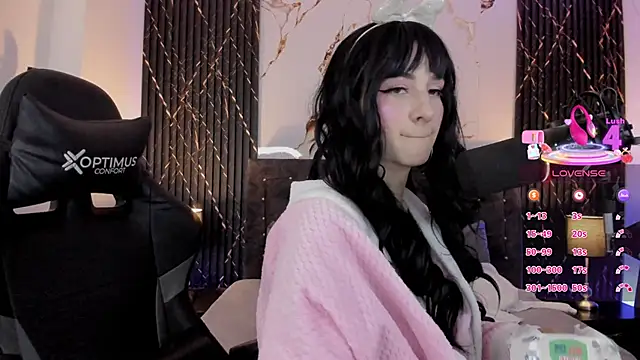 devlin violett online show from April 2026 11:39:02 AM