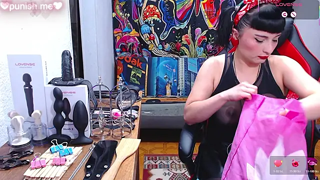 Snapshot of leah__smiith chatting on February 2026 02:32:02 AM leah smiith online show from February 2026 02:32:02 AM