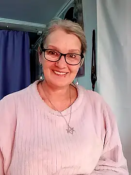 irinamaux online show from January 2026 08:23:01 PM