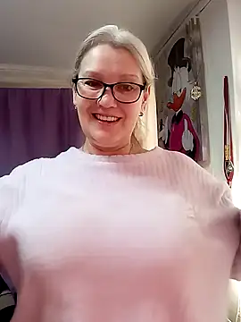 irinamaux online show from February 2026 10:47:01 AM