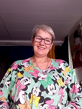 irinamaux online show from June 2026 06:52:02 AM