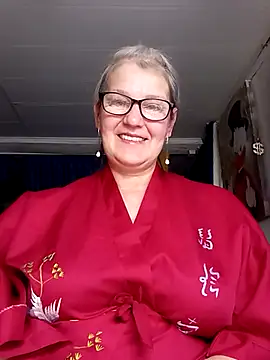Snapshot of irinamaux chatting on June 2026 06:49:01 AM irinamaux online show from June 2026 06:49:01 AM