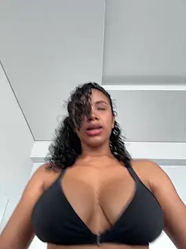 Brunettexio online show from December 2024 08:04:02 PM