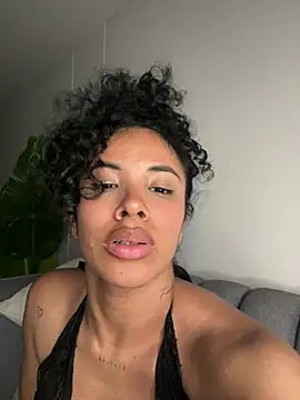 Brunettexio online show from February 2025 01:12:02 AM