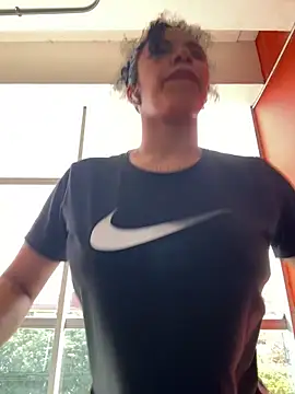 Brunettexio online show from February 2025 07:04:01 PM