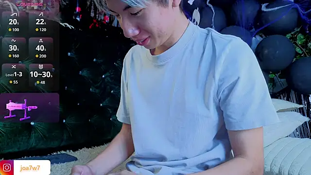 Snapshot of Levii_Ackermann chatting on October 2025 01:46:02 PM Levii Ackermann online show from October 2025 01:46:02 PM