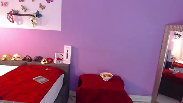 Snapshot of fransheska_rossi chatting on December 2024 04:20:01 PM fransheska rossi online show from December 2024 04:20:01 PM