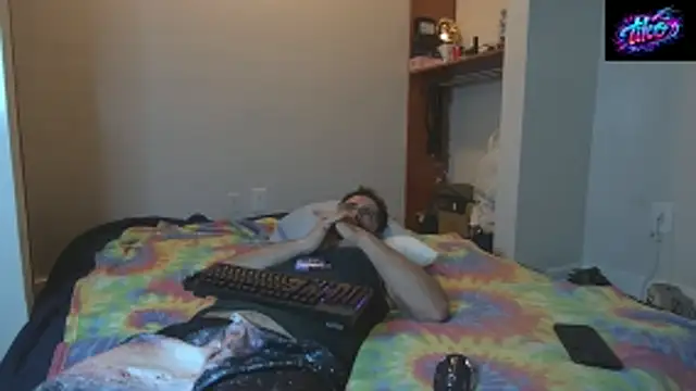 Zander823 online show from April 2026 09:32:01 AM