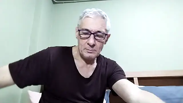 BIGUNCUTHARDCOCK online show from October 2025 02:42:02 AM